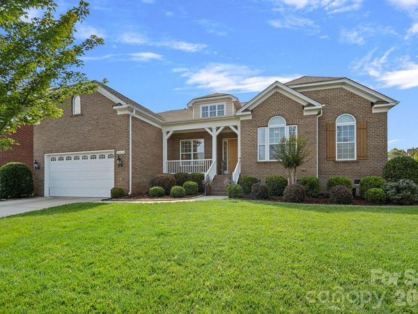 10654 Rippling Stream Drive NW, Concord, NC 28027