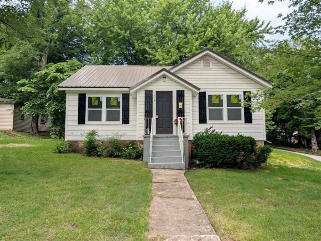 714 N Cherry, Harrison, AR 72601 Main Photo