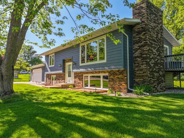 102 Ross Garden NW, Alexandria, MN 56308