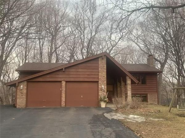 161 Choctaw Circle , Chanhassen, MN 55317