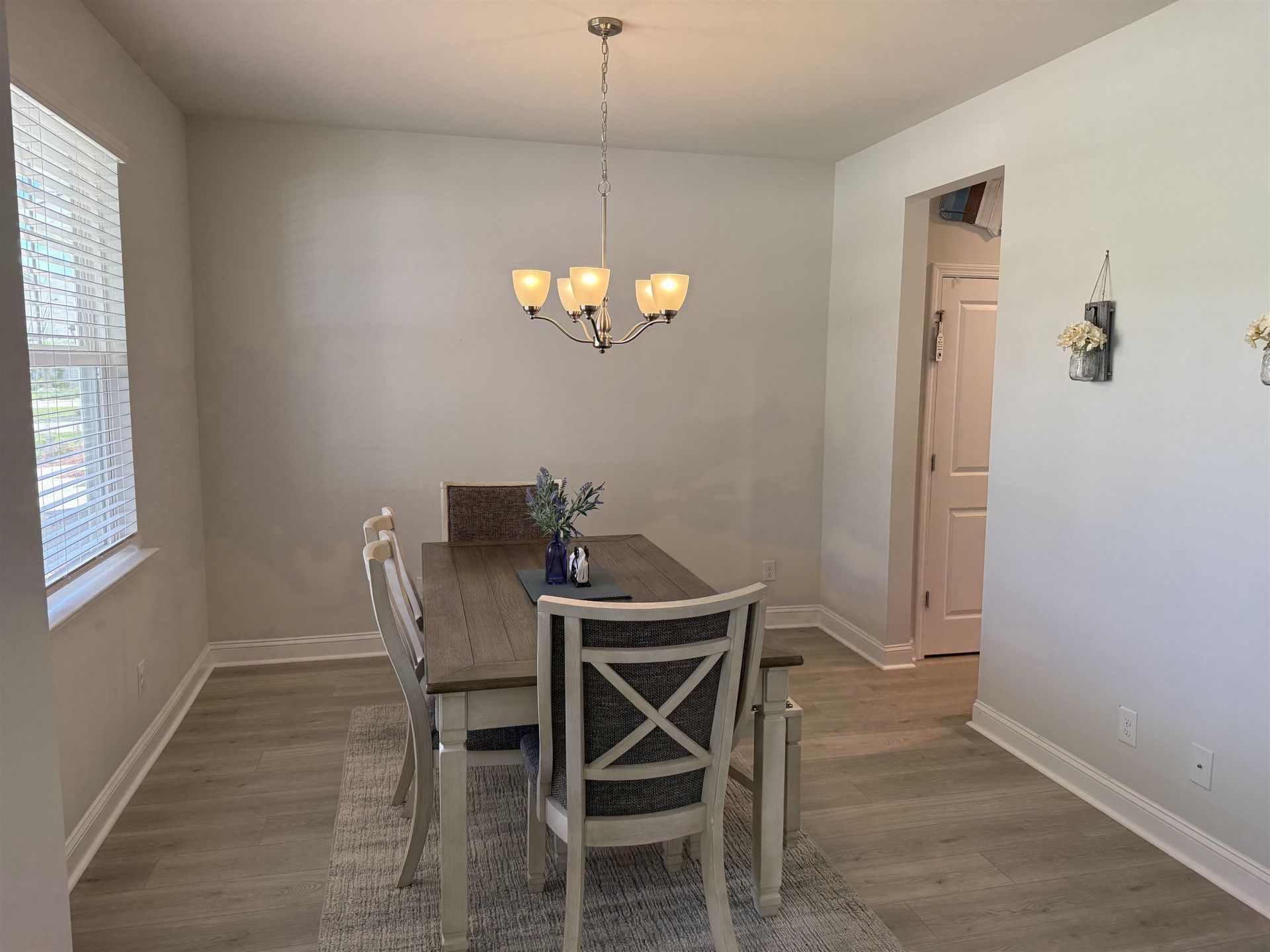 6045 Mcclain Ct.  Photo 4