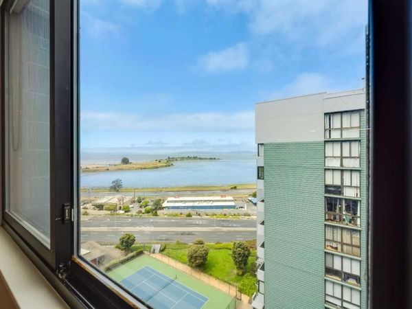 555 Pierce Street, Unit 1422, Albany, CA 94706