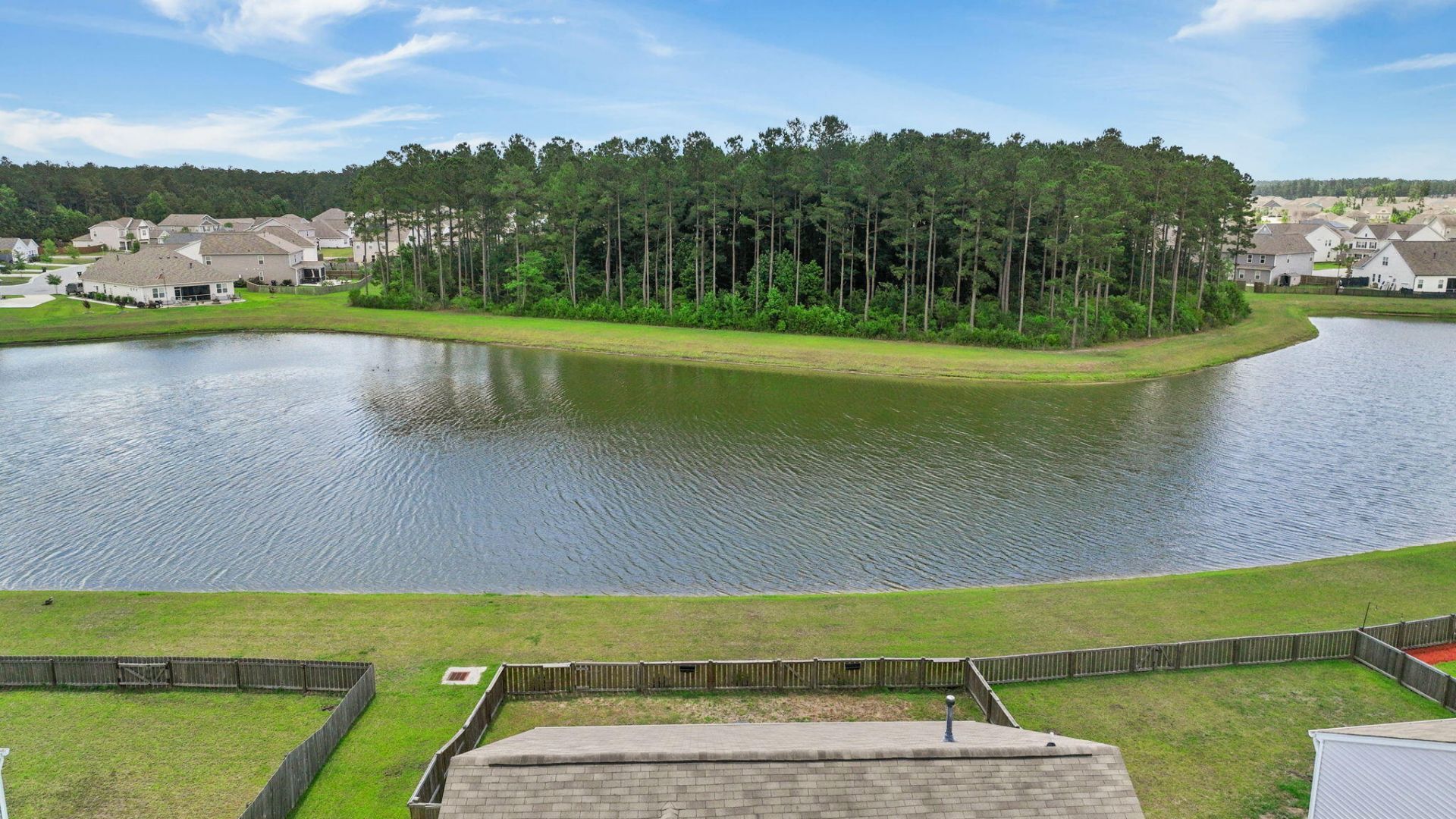 161 Greenwich Drive Photo 45