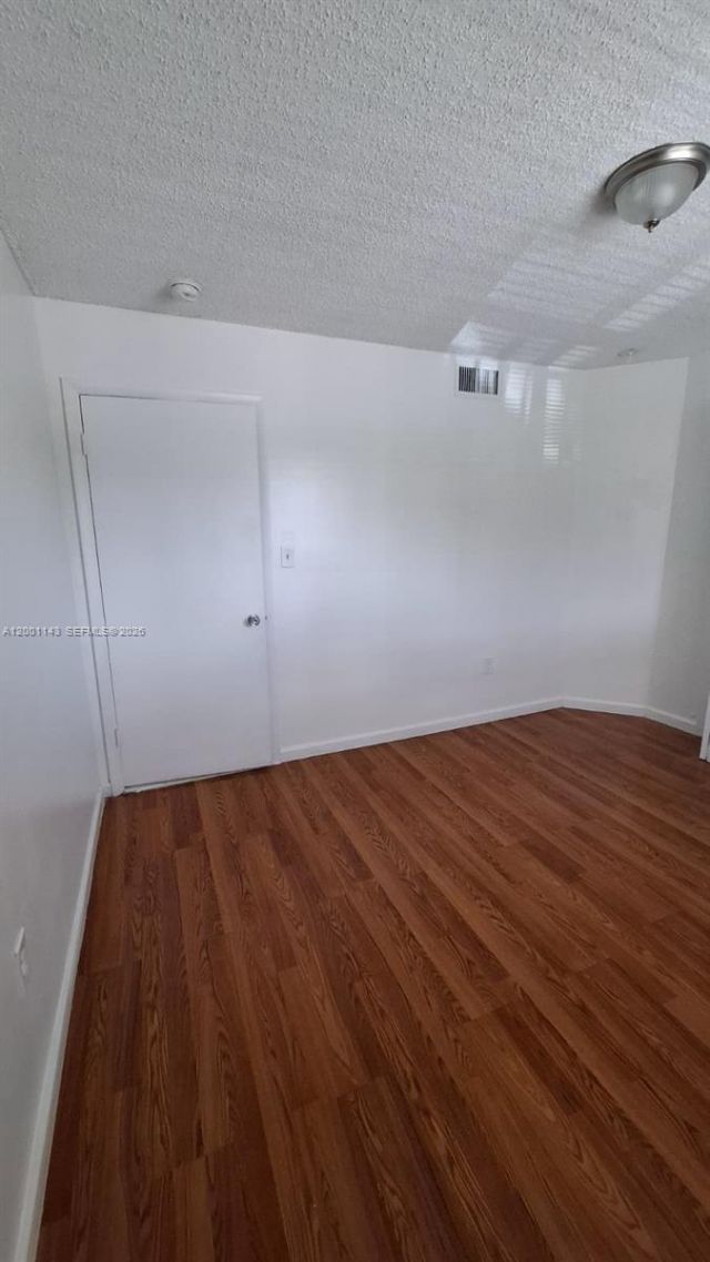 6950 Miami Gardens Dr , Unit 2-201, Hialeah, FL 33015 Photo