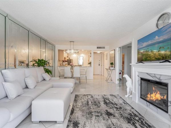 Unit 411, Hallandale Beach, FL 33009