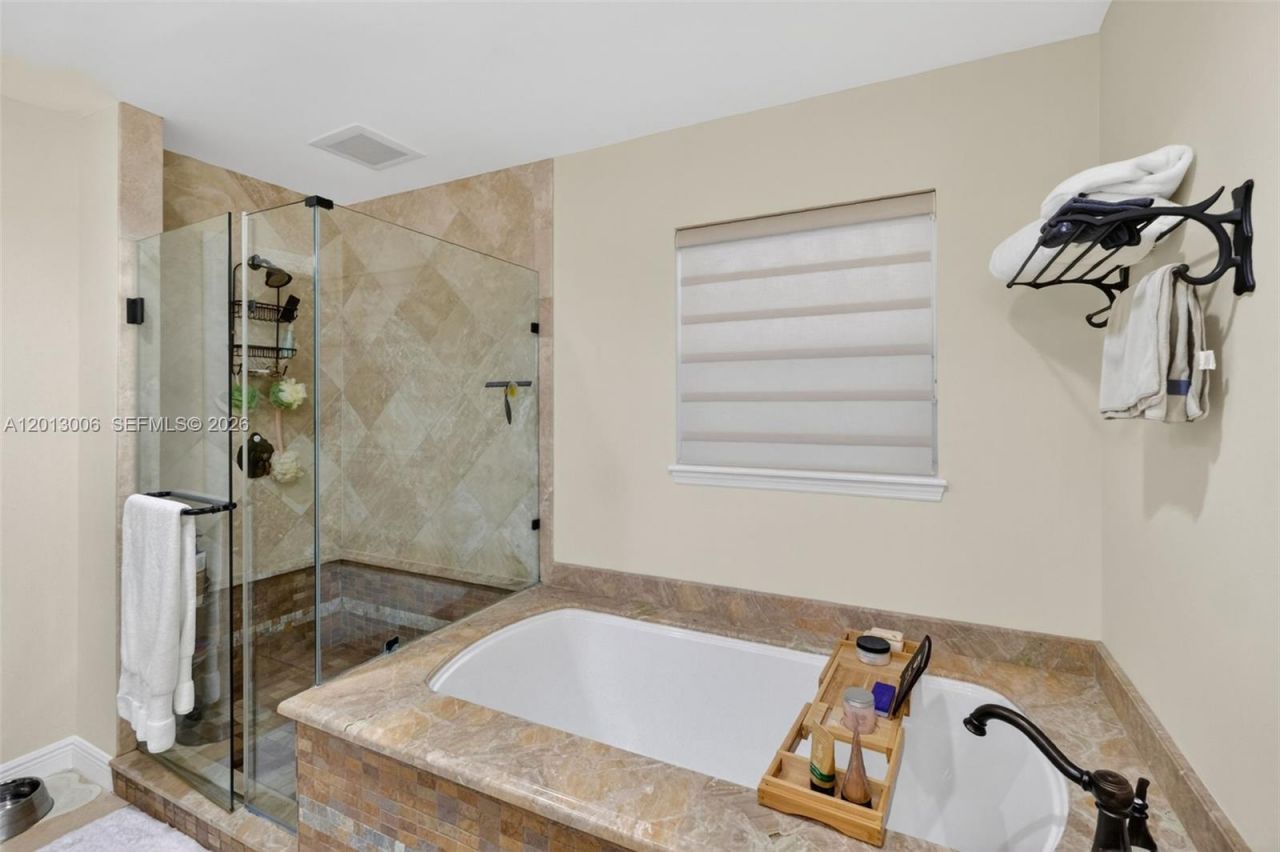 1818 Espanola Dr , Miami, FL 33133 Photo