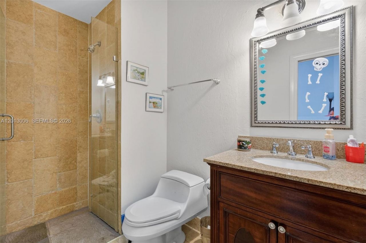 1818 Espanola Dr , Miami, FL 33133 Photo