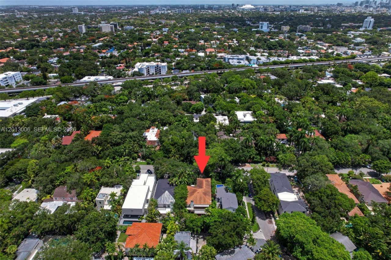1818 Espanola Dr , Miami, FL 33133 Photo