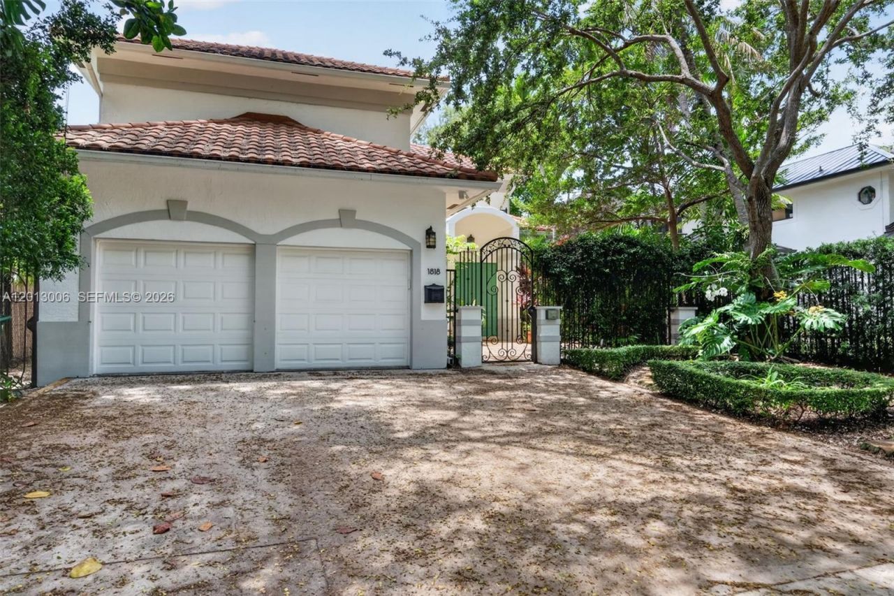 1818 Espanola Dr , Miami, FL 33133 Photo