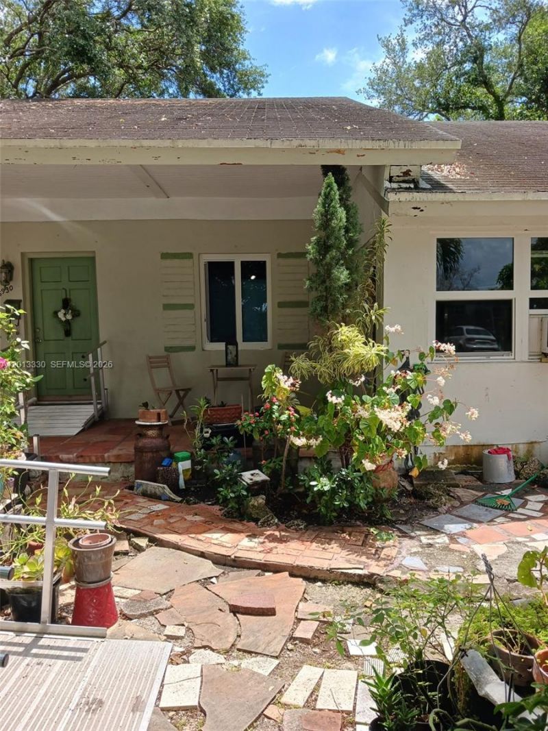 5930 SW 44th Ter , Miami, FL 33155 Photo