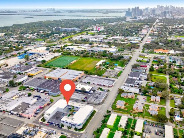 6767 NE 2nd ave , Miami, FL 33138
