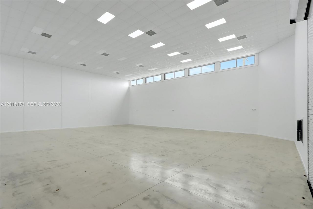 6767 NE 2nd Ave , Miami, FL 33138 Photo