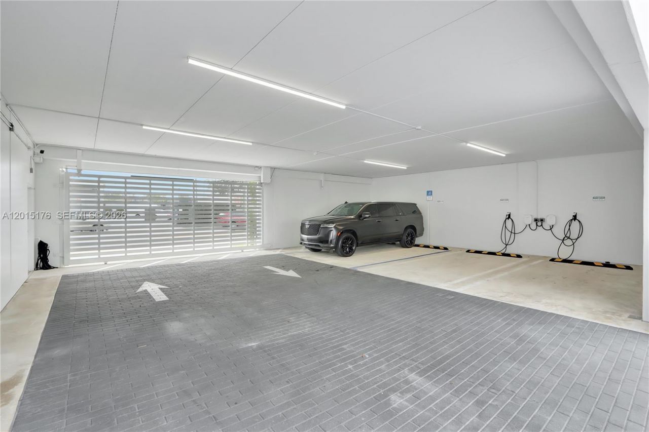 6767 NE 2nd Ave , Miami, FL 33138 Photo