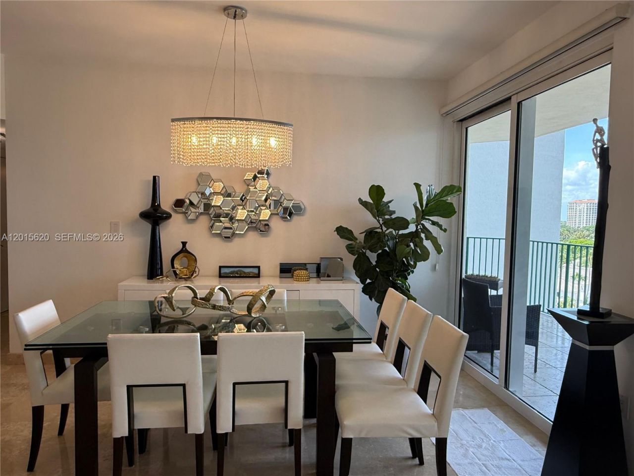 19900 E Country Club Dr , Unit 804, Aventura, FL 33180 Photo