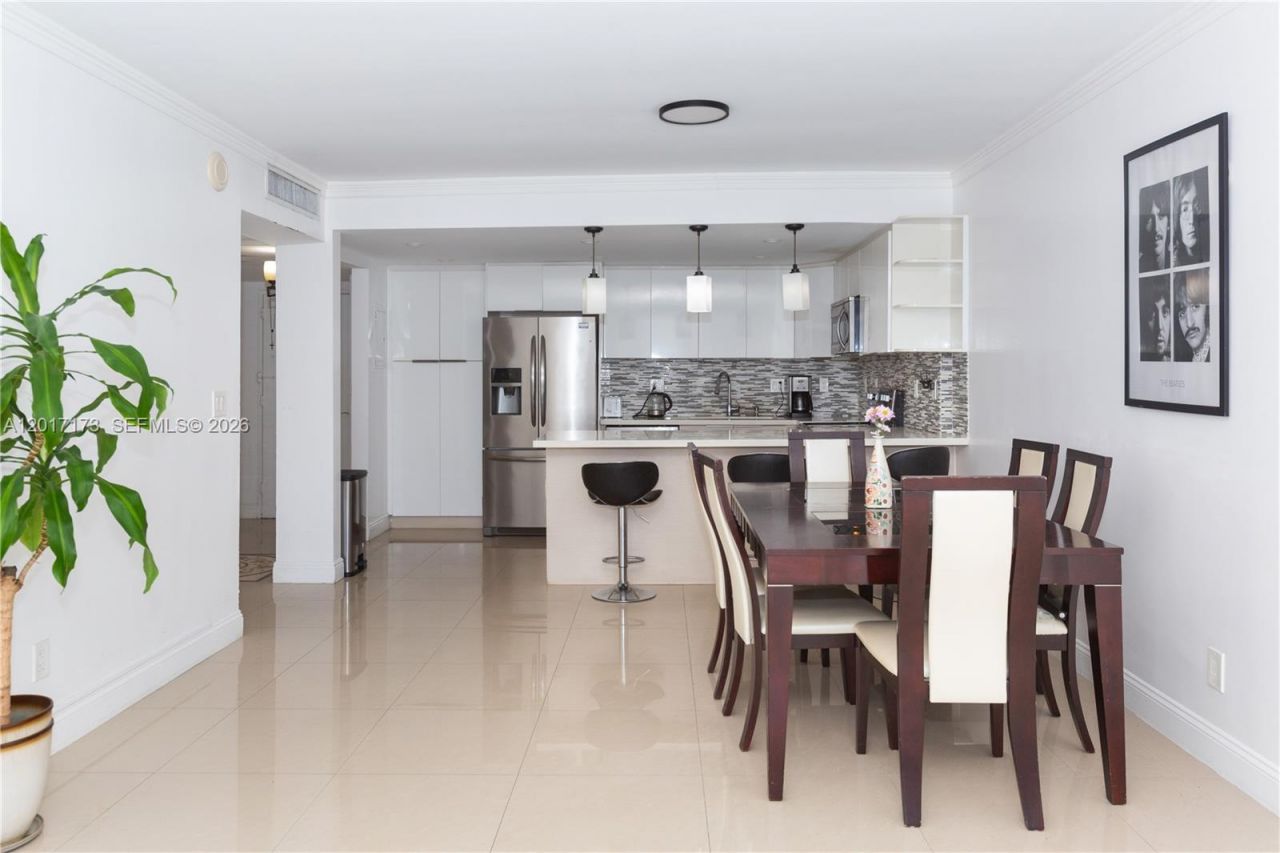 19370 Collins Ave , Unit 621, Sunny Isles Beach, FL 33160 Photo