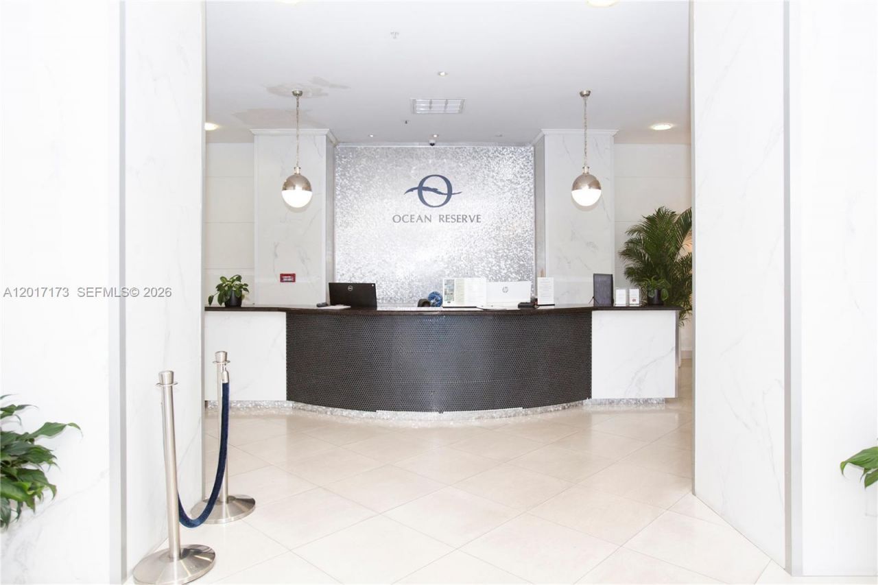 19370 Collins Ave , Unit 621, Sunny Isles Beach, FL 33160 Photo