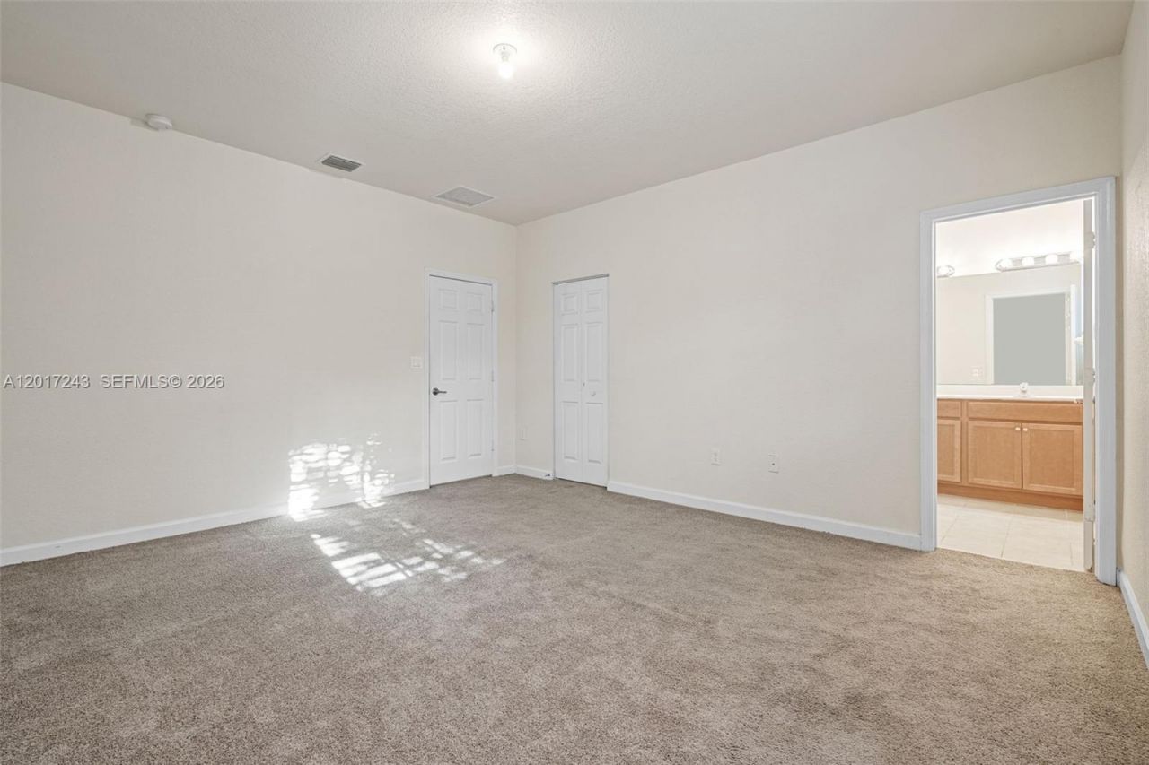 9243 SW 170th Ave , Miami, FL 33196 Photo