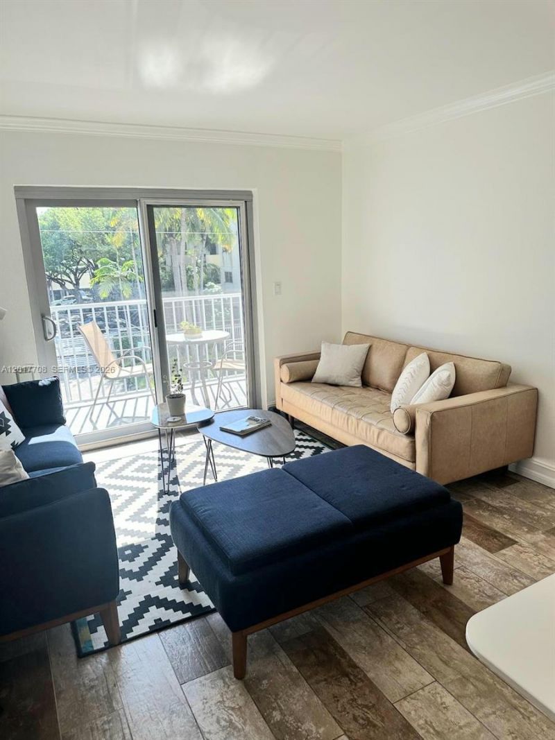 1674 Bay Rd, Unit 302, Miami Beach, FL 33139 Photo