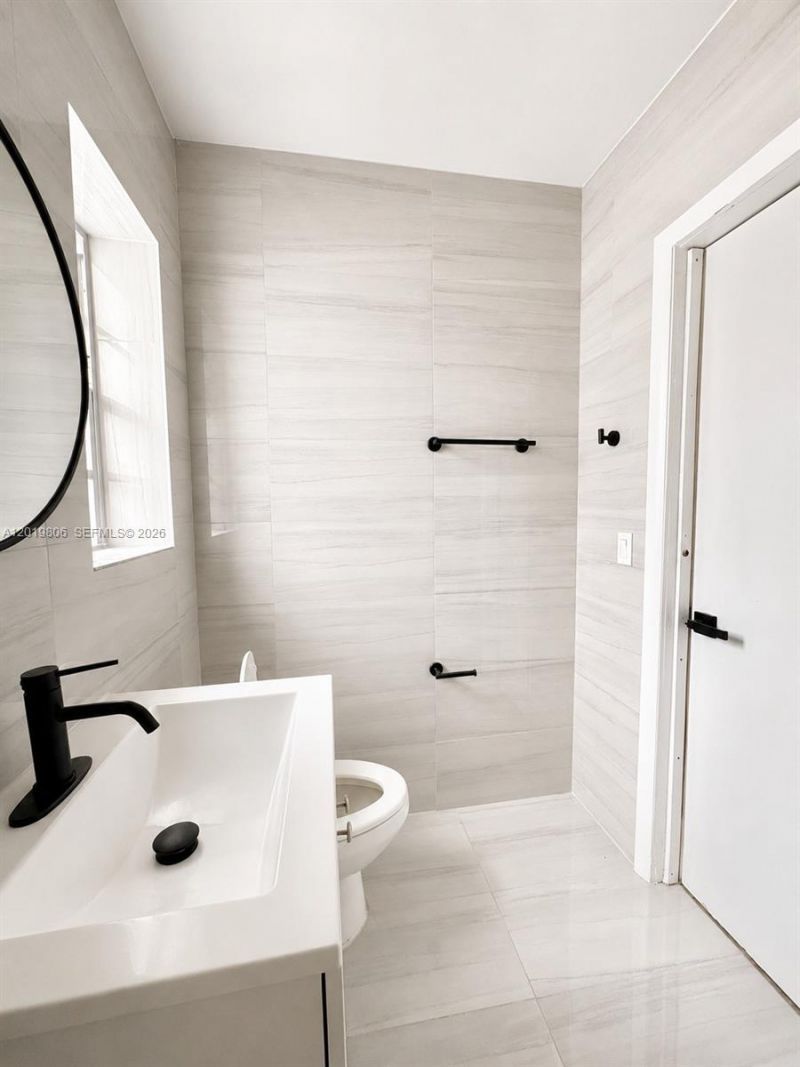 612 NW 1st Ave , Unit 00, Hallandale Beach, FL 33009 Photo