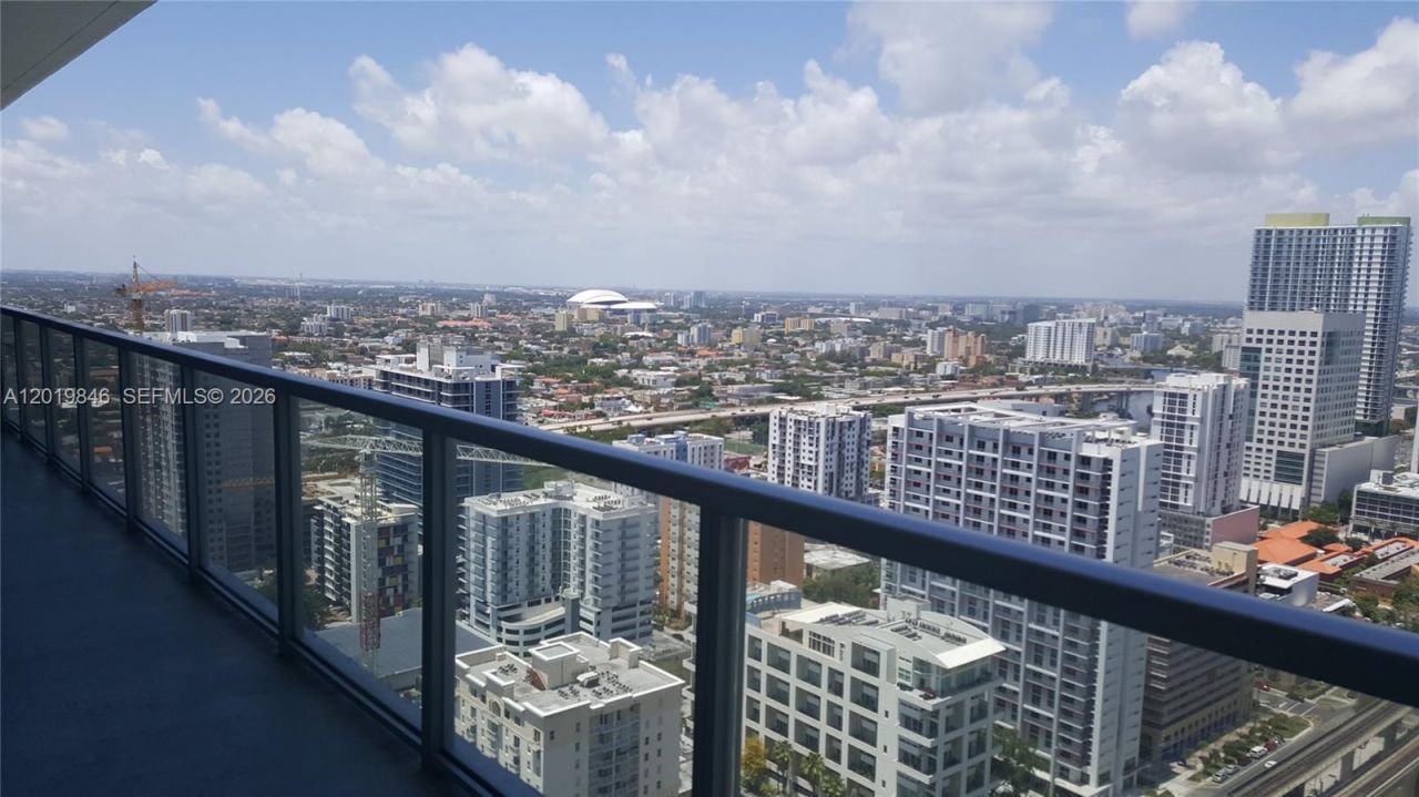79 SW 12th St, Unit 3509-S, Miami, FL 33130 Photo