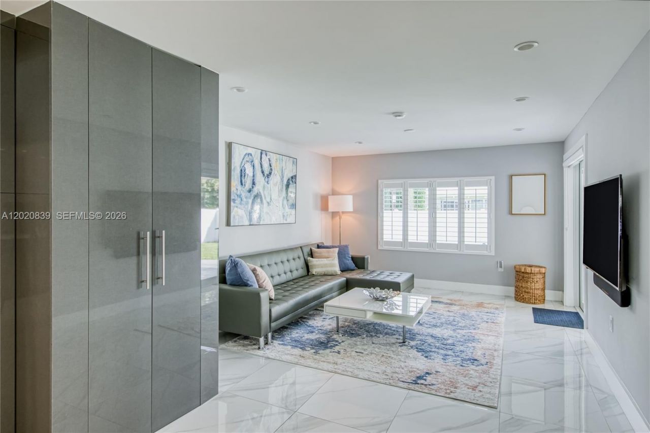 1239 Washington St, Unit 1239, Hollywood, FL 33019 Photo