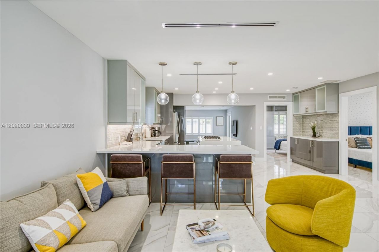 1239 Washington St, Unit 1239, Hollywood, FL 33019 Photo