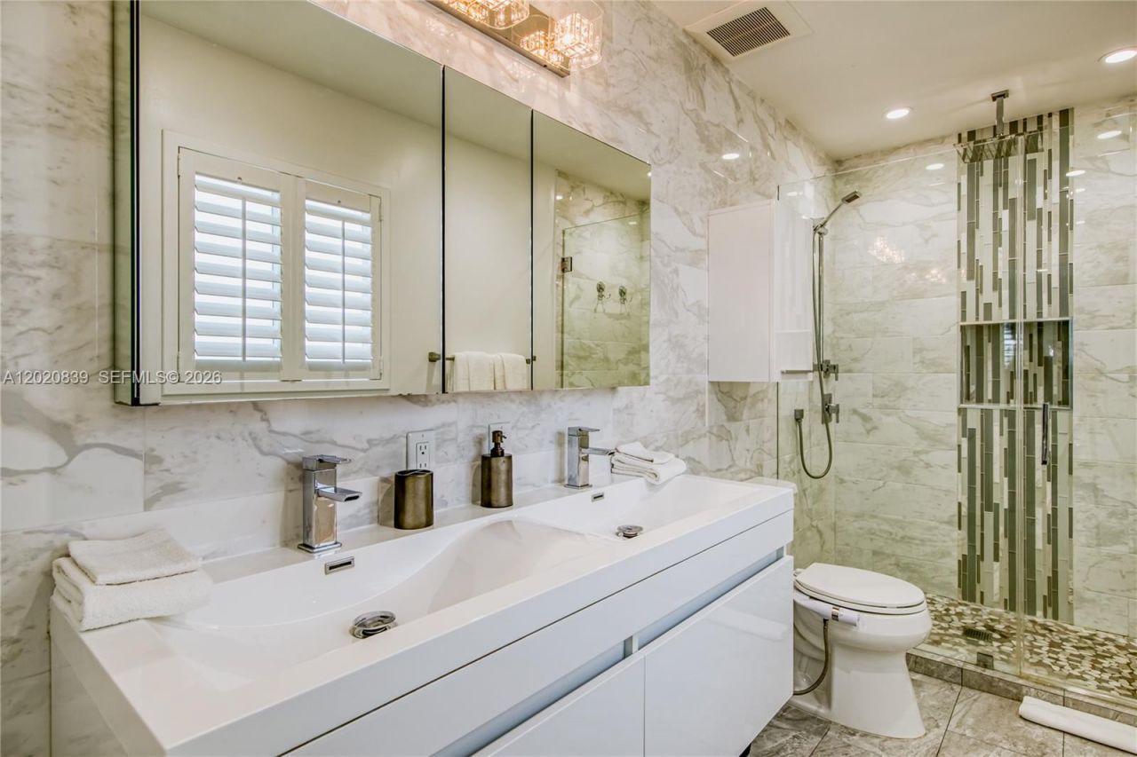 1239 Washington St, Unit 1239, Hollywood, FL 33019 Photo