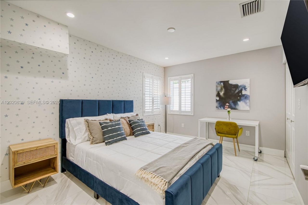 1239 Washington St, Unit 1239, Hollywood, FL 33019 Photo