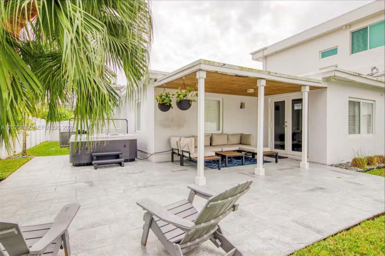 1239 Washington St, Unit 1239, Hollywood, FL 33019 Photo