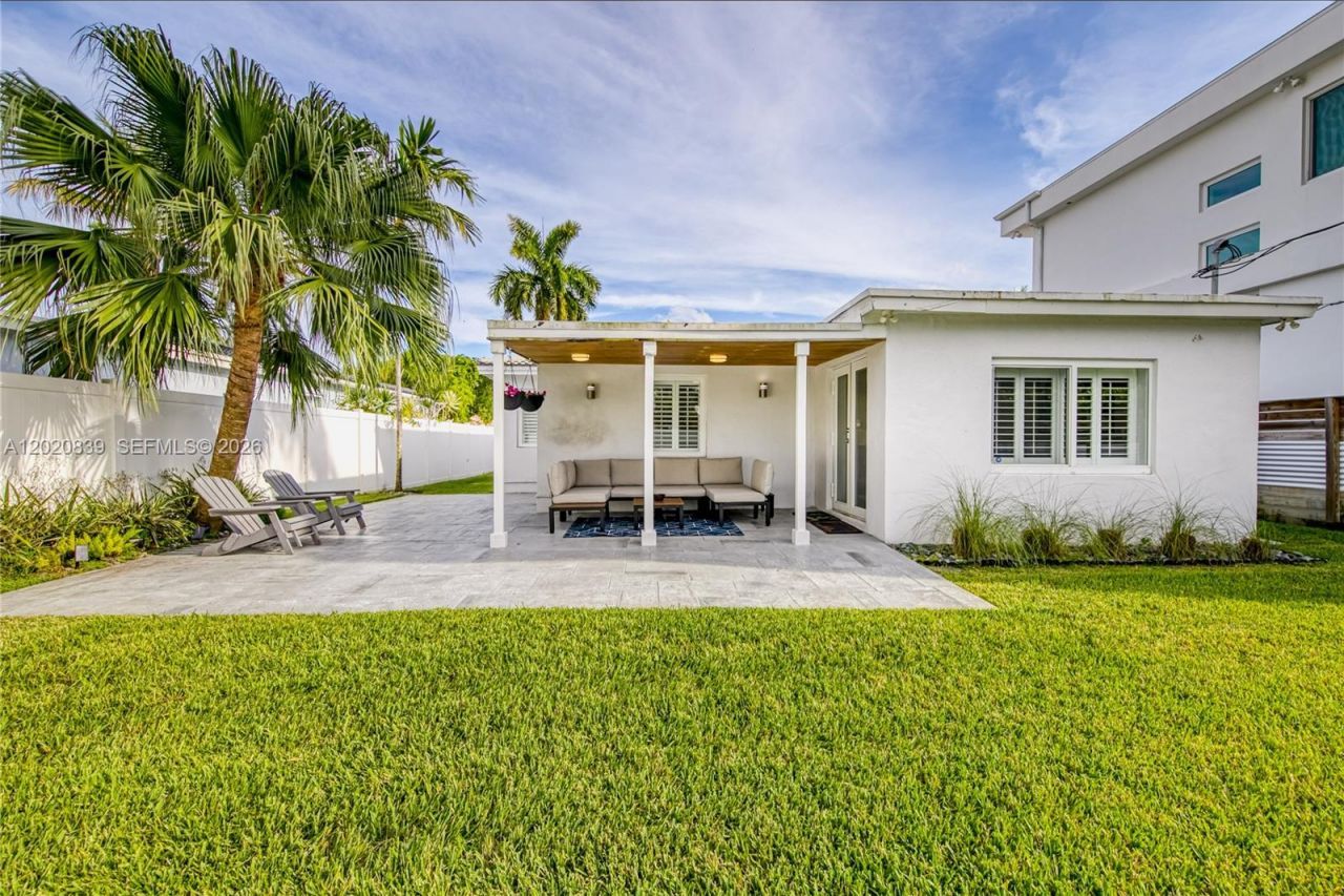 1239 Washington St, Unit 1239, Hollywood, FL 33019 Photo