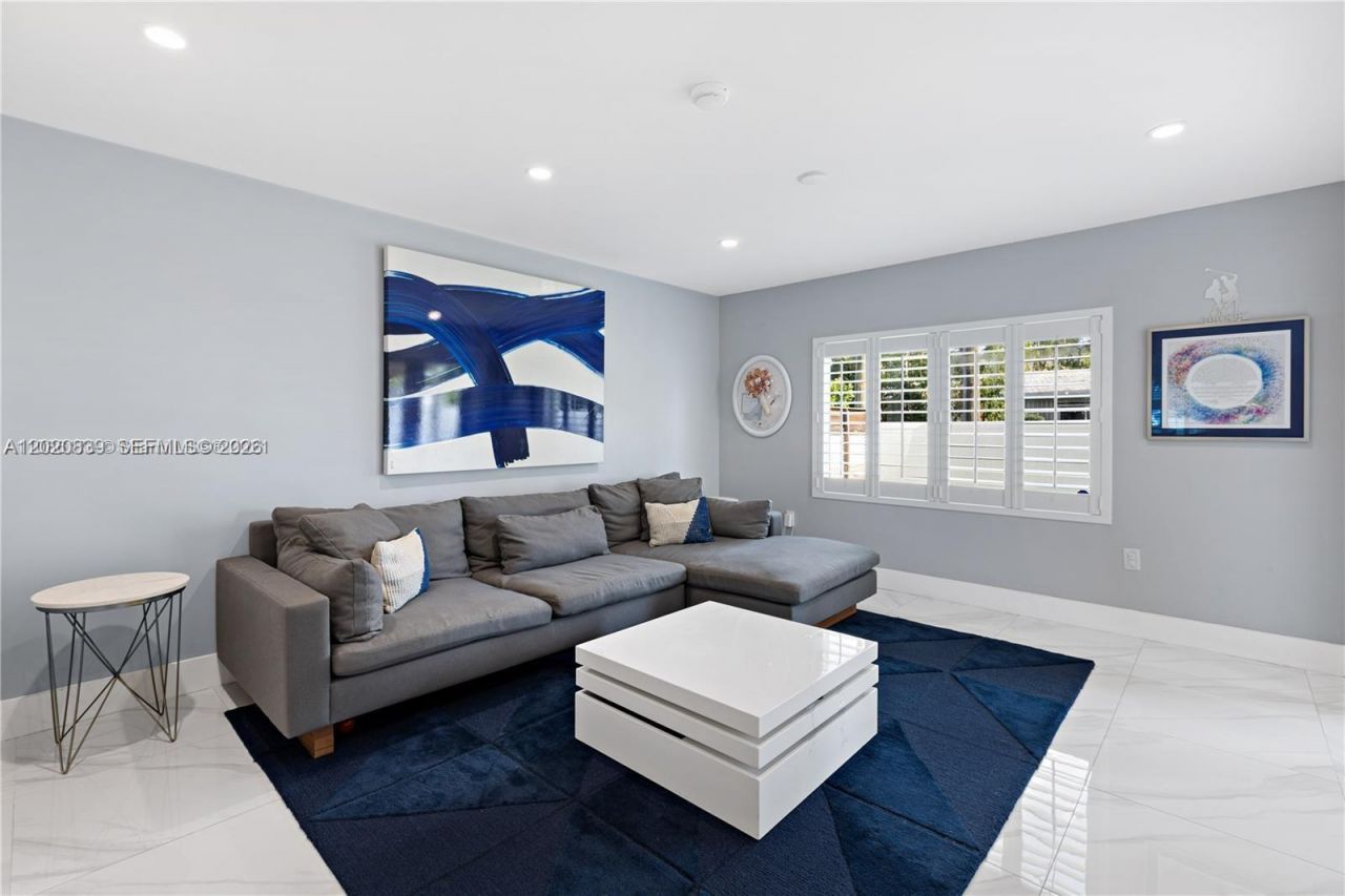 1239 Washington St, Unit 1239, Hollywood, FL 33019 Photo