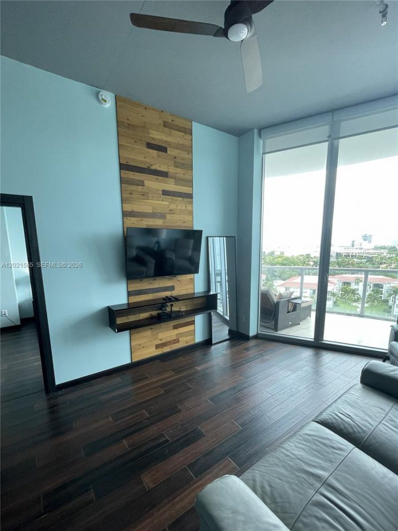 3029 NE 188th St , Unit 819, Aventura, FL 33180 Photo
