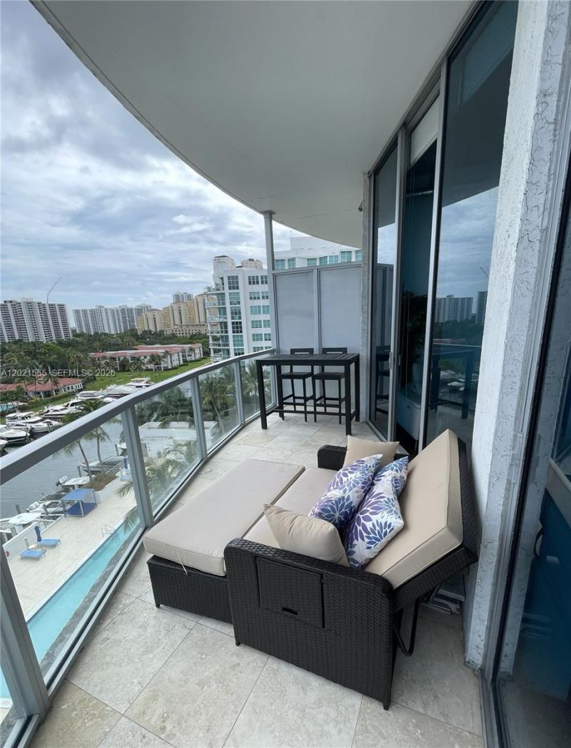 3029 NE 188th St , Unit 819, Aventura, FL 33180 Photo