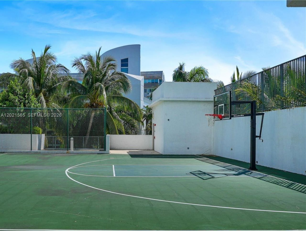 3029 NE 188th St , Unit 819, Aventura, FL 33180 Photo