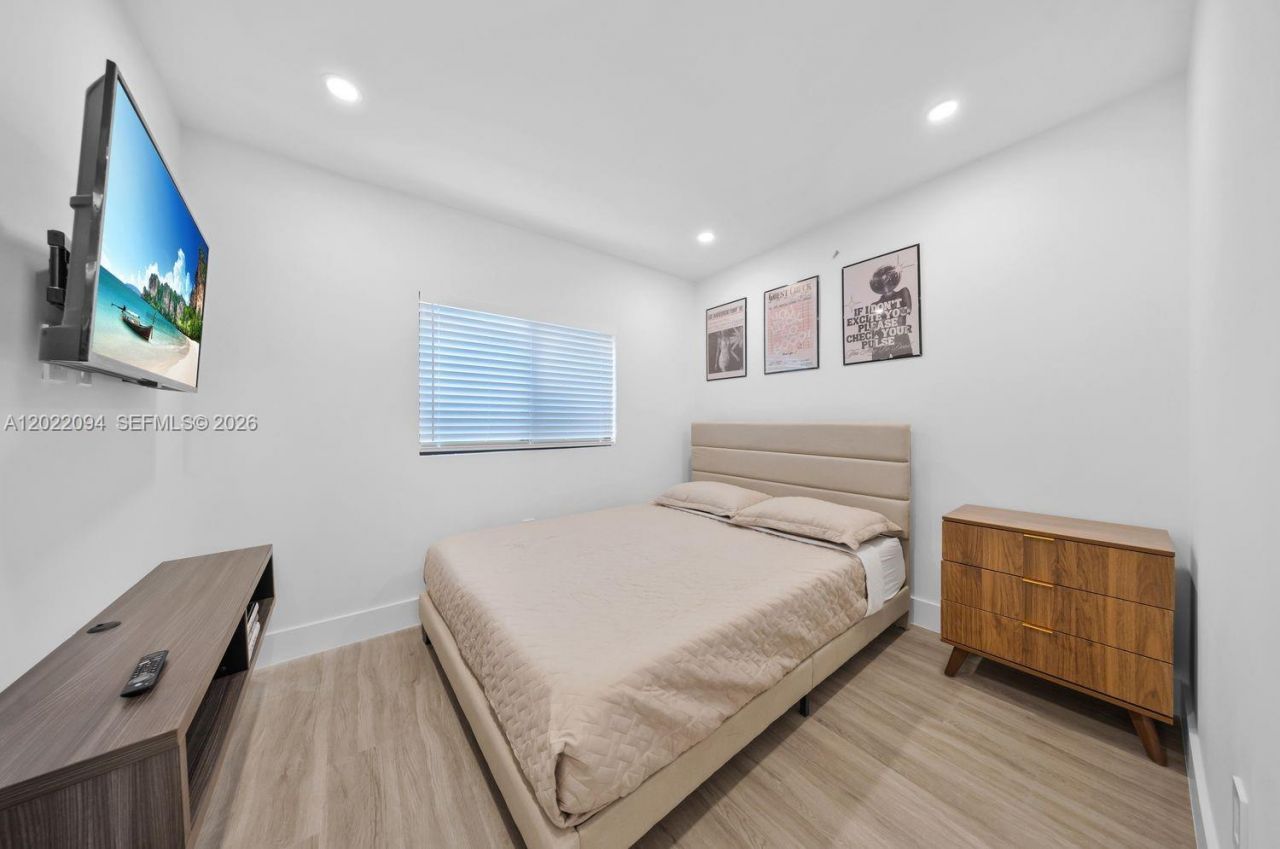 111 NW 53rd St , Miami, FL 33127 Photo