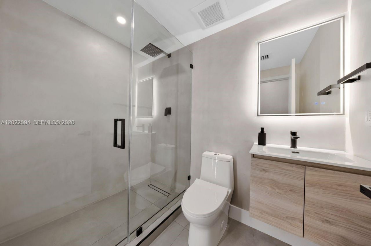 111 NW 53rd St , Miami, FL 33127 Photo