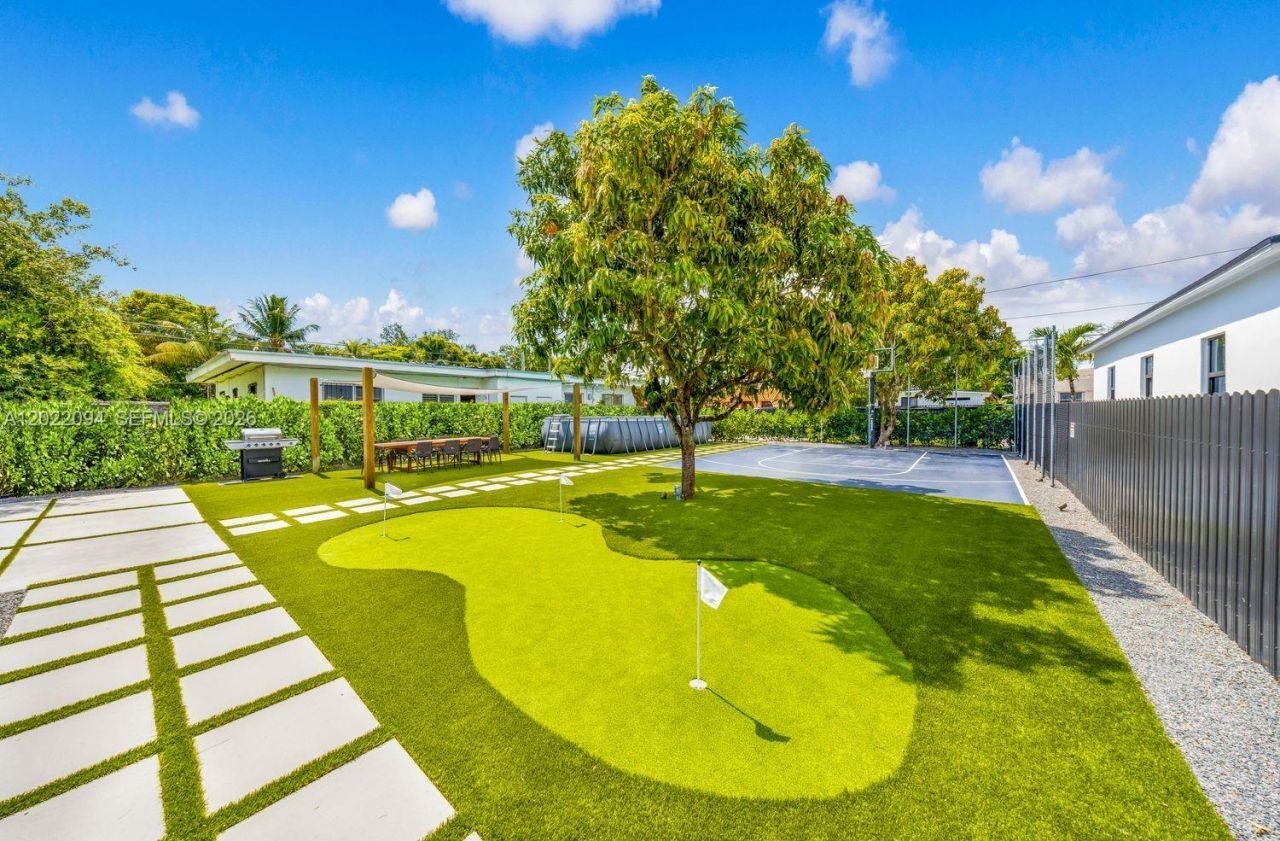 111 NW 53rd St , Miami, FL 33127 Photo