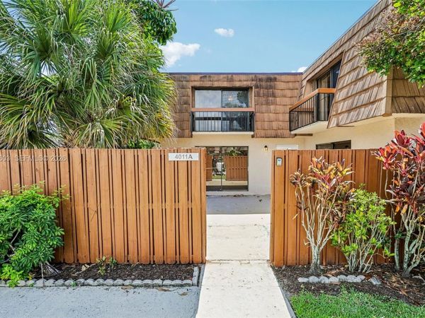 4011 Palm Bay Cir , Unit A, West Palm Beach, FL 33406