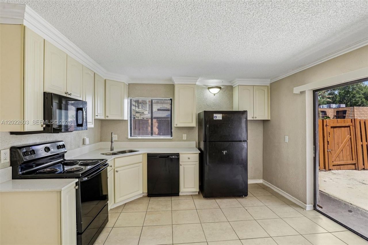 4011 Palm Bay Cir , Unit A, West Palm Beach, FL 33406 Photo