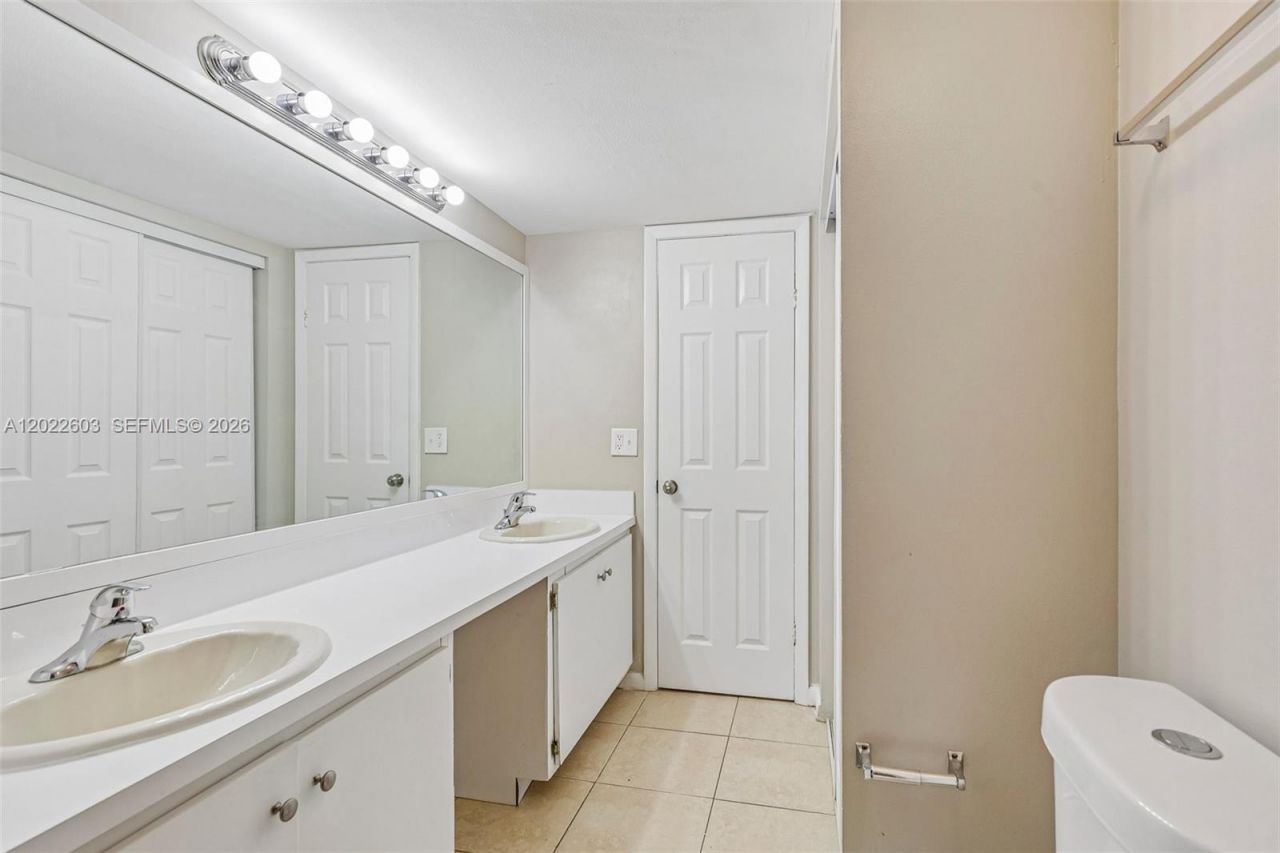 4011 Palm Bay Cir , Unit A, West Palm Beach, FL 33406 Photo
