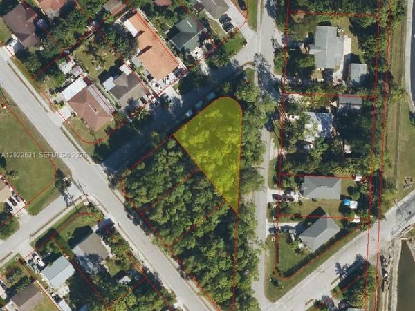 5411 Texas Avenue , Naples, FL 34113