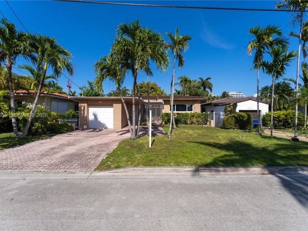 9225 Byron Ave, Surfside, FL 33154