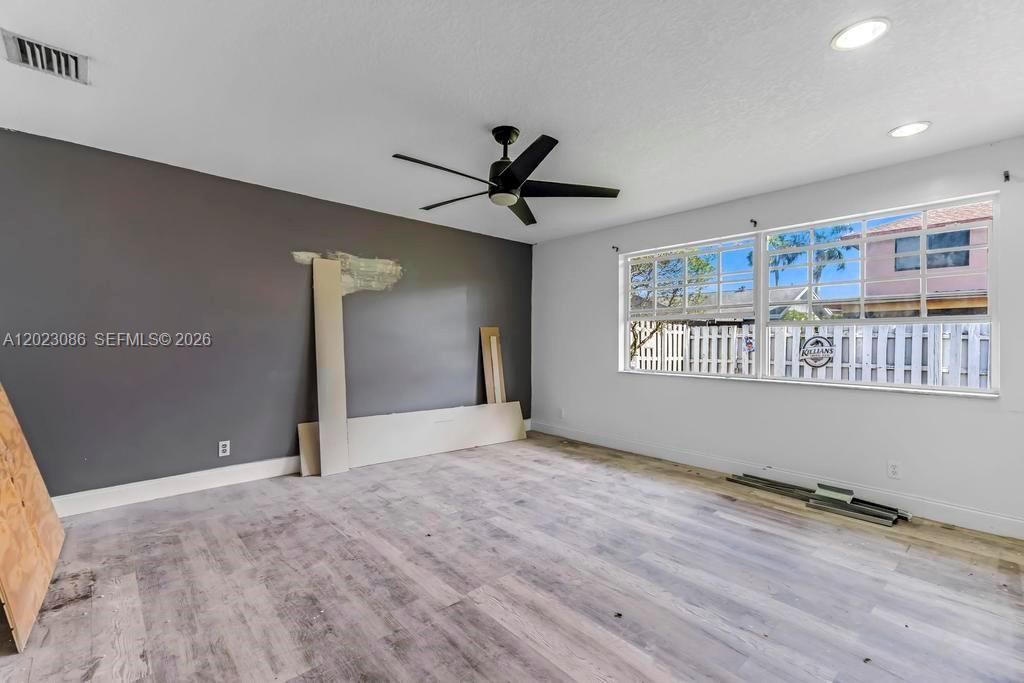 11641 NW 42nd St , Sunrise, FL 33323 Photo