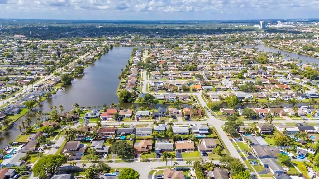 11641 NW 42nd St , Sunrise, FL 33323 Photo