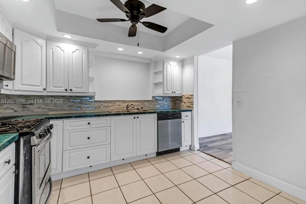 11641 NW 42nd St , Sunrise, FL 33323 Photo