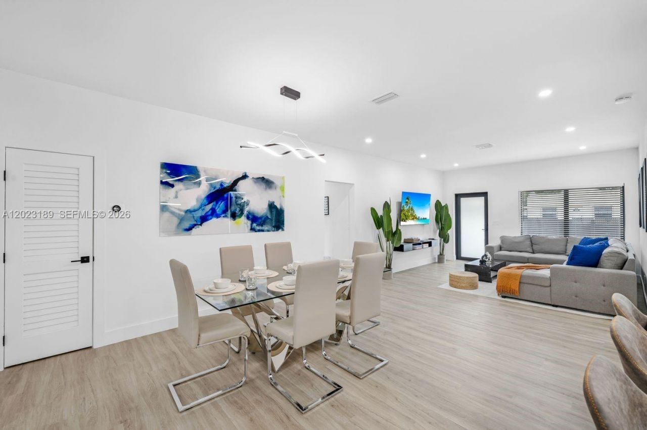 121 NW 53rd St, Miami, FL 33127 Photo