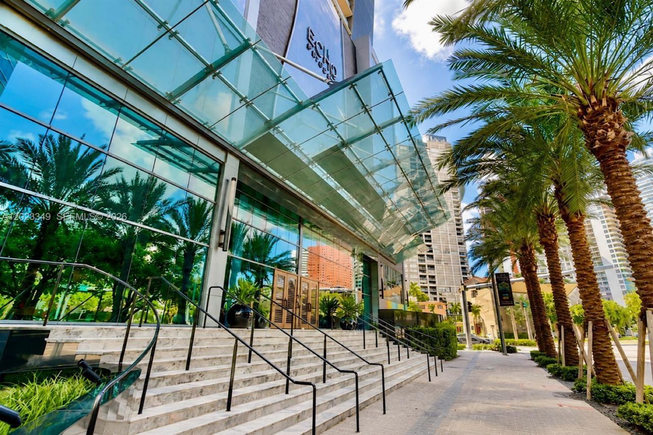 1451 Brickell Ave, Unit 4304, Miami, FL 33131 Photo