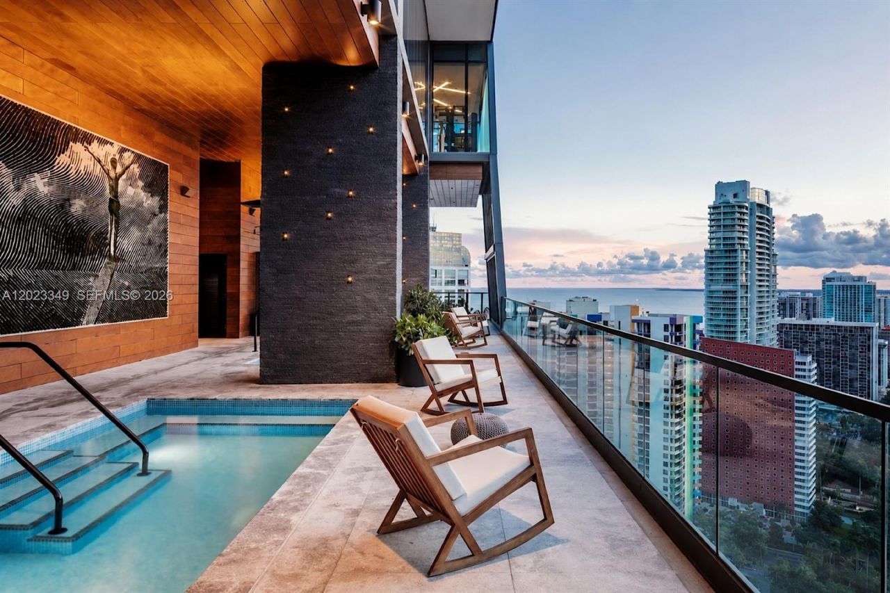 1451 Brickell Ave, Unit 4304, Miami, FL 33131 Photo