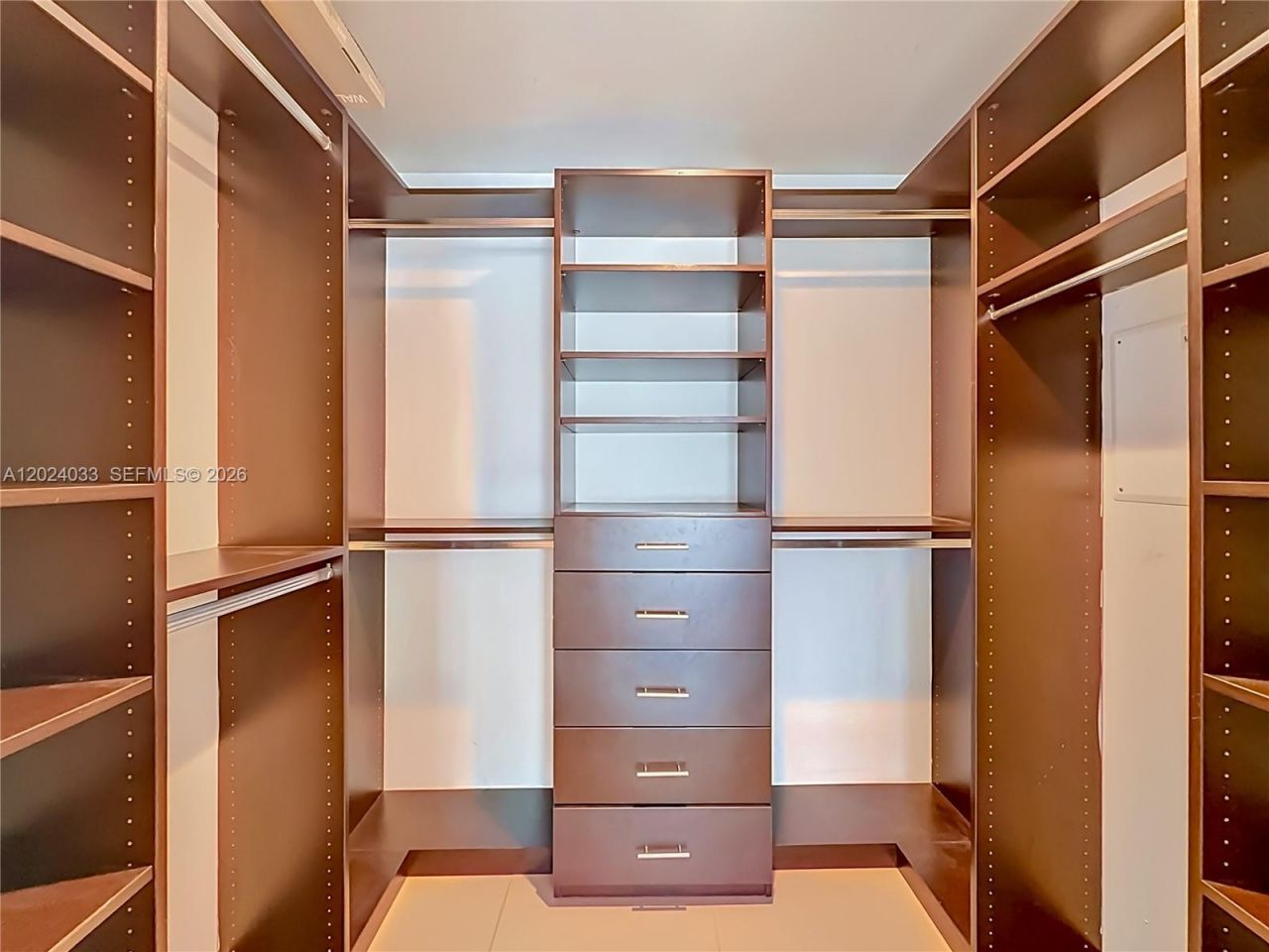 300 S Biscayne Blvd, Unit L-1016, Miami, FL 33131 Photo