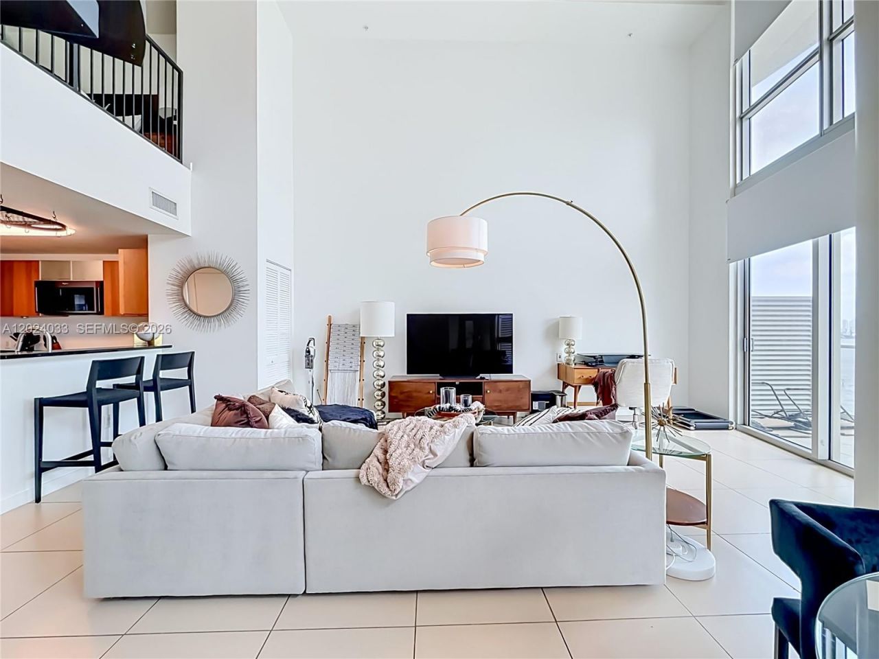 300 S Biscayne Blvd, Unit L-1016, Miami, FL 33131 Photo